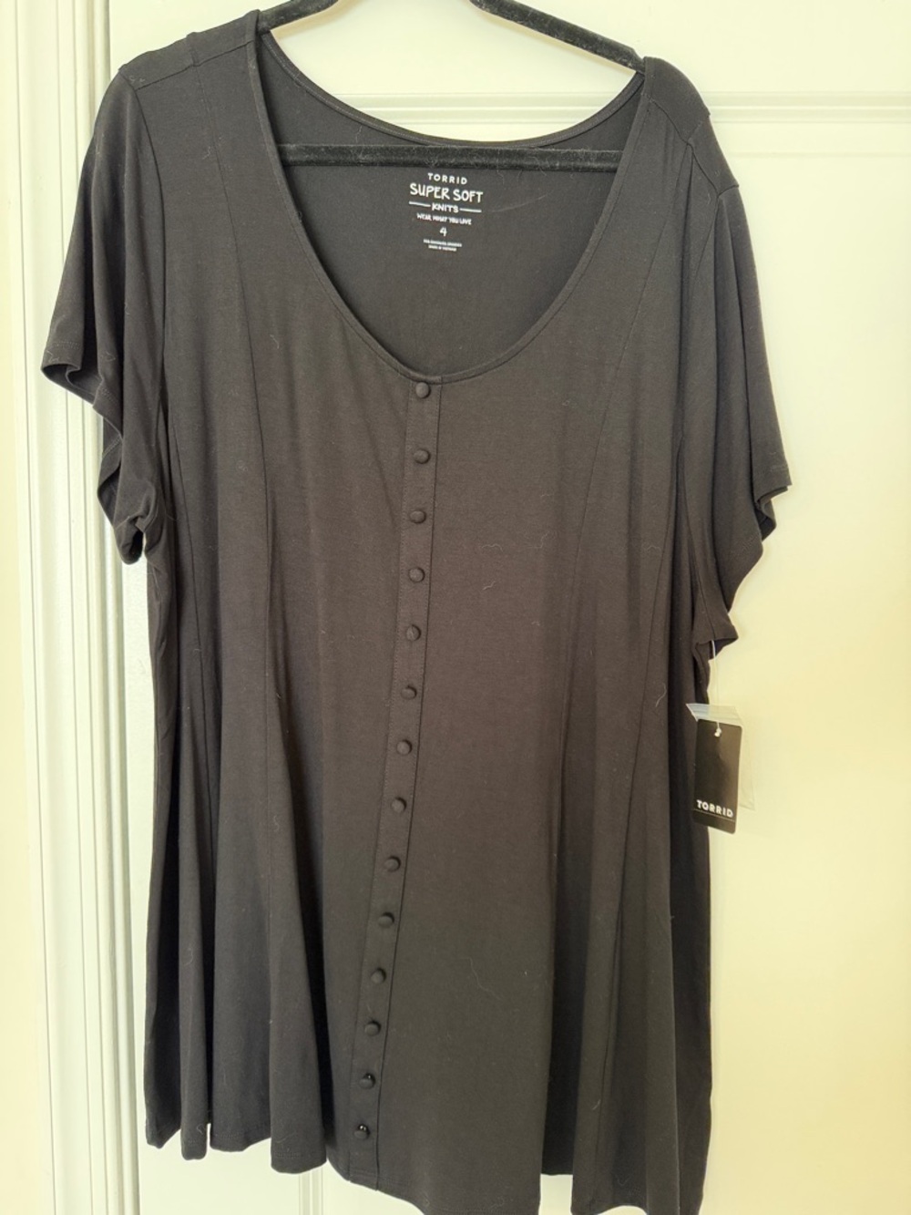 NWT Torrid Black Super Soft Button-Front Scoop Neck Top